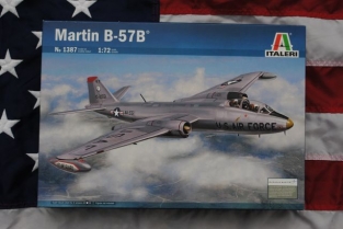 Italeri 1387 Martin B-57B